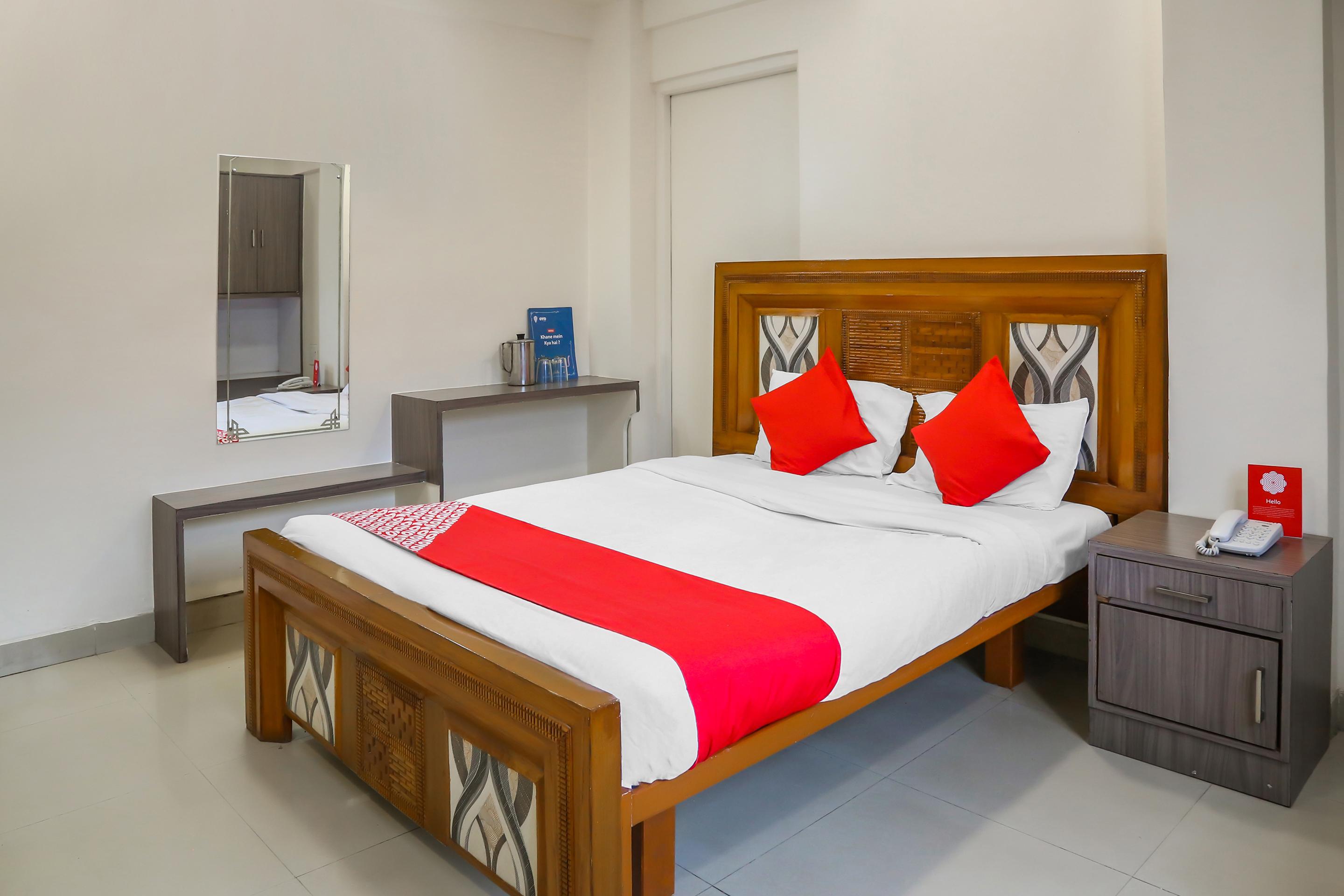 Fabhotel Nandanvan